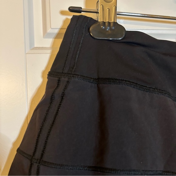 LULULEMON PACE RIVAL SKIRT IN BLACK MID RISE SIZE 6 REGULAR 13 INCH - Picture 3 of 14